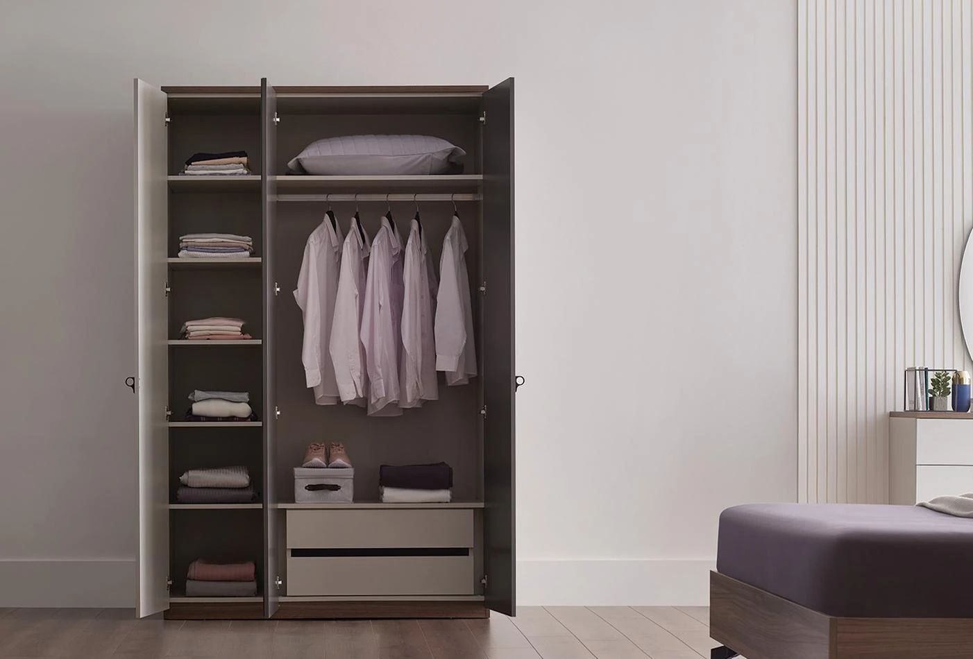 Гардероб с три врати Cordell 136см